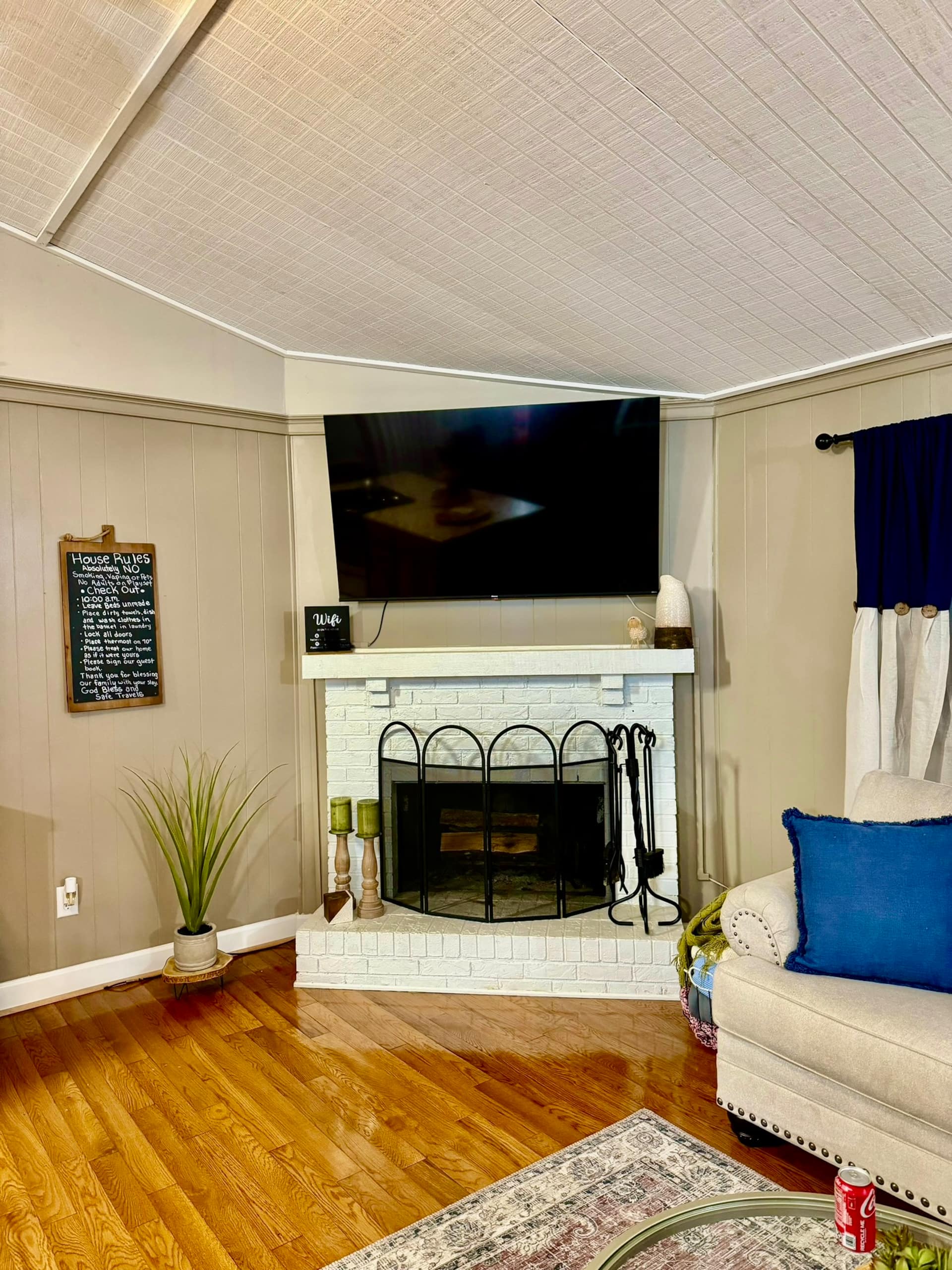 Absolutely Charming Spotless 3 Bd Near Birmingham