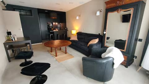 The Via Rhôna Lounge