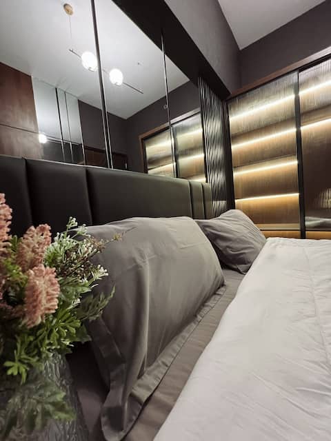 Solo Paragon Apartment - Direct Access to Mall