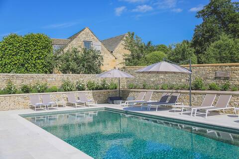 Luxury Cotswold Barn