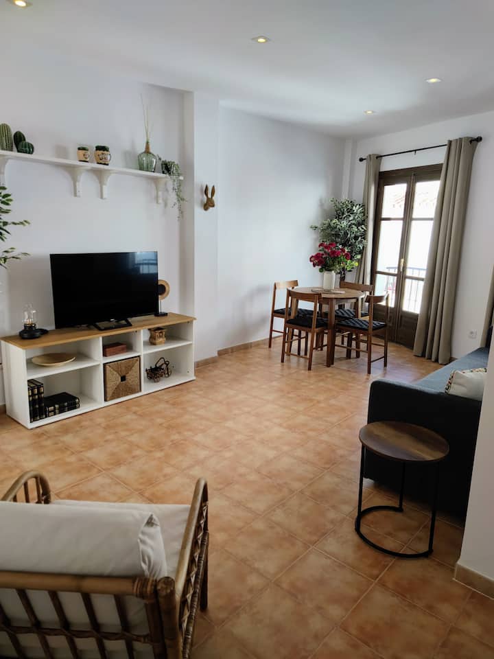 Bright Apt With Pool And Sea View - Cómpeta