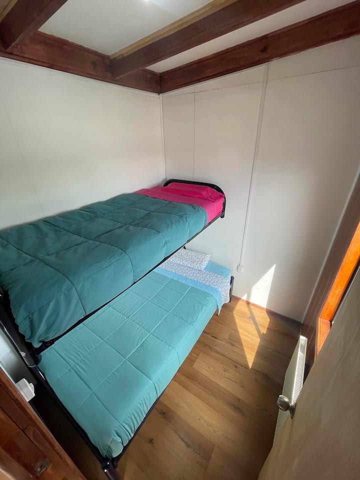 غرفة النوم 2