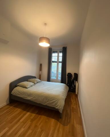 Appartement vue sur les quais gallery image 5