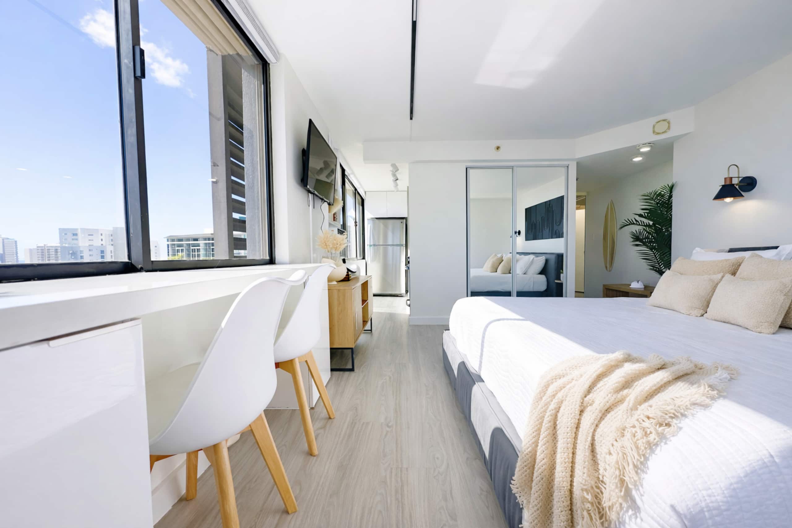Stunning Ocean & Diamond Waikiki 33F A - Image 14