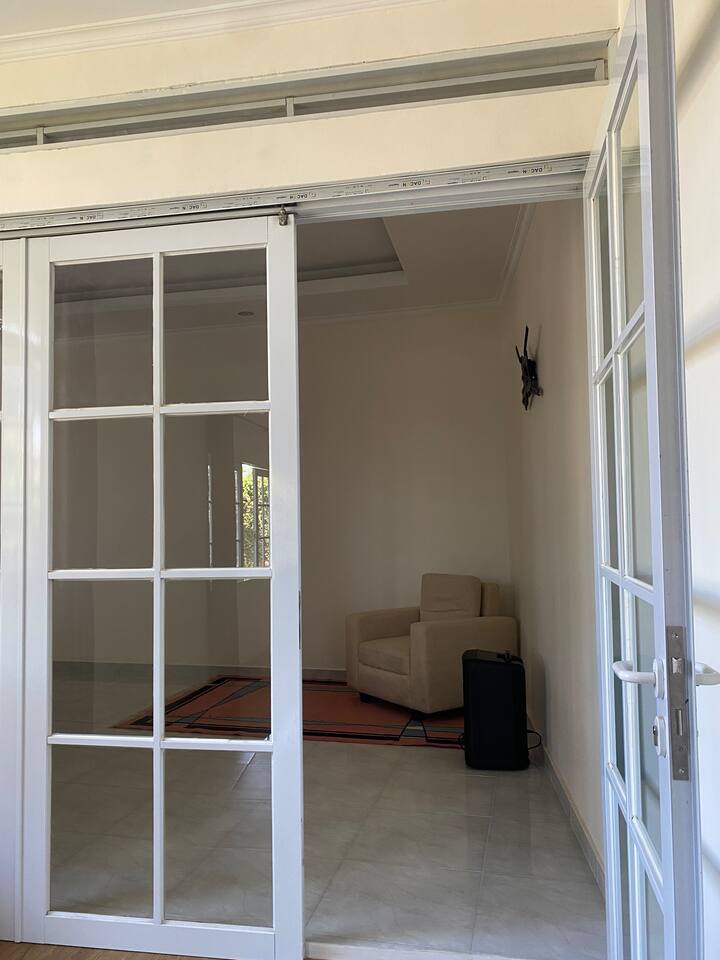 Guest House: Dahlia Family House - Sukabumi