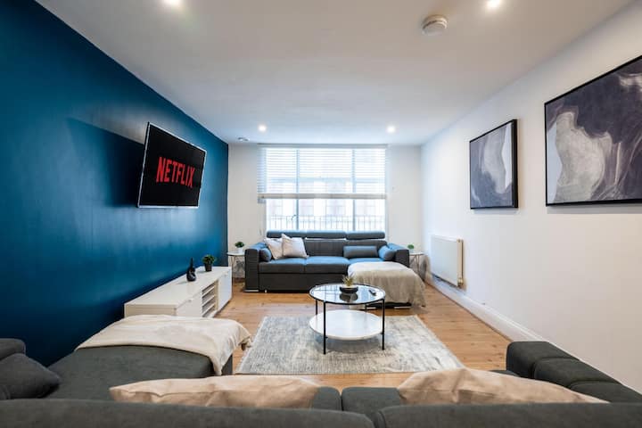 Stylish Apt | Sleeps 8 | Manchester City Centre - Manchester