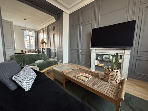 Successful Airbnb property: 90m2 apartment with breakfast in the city center in Tourcoing