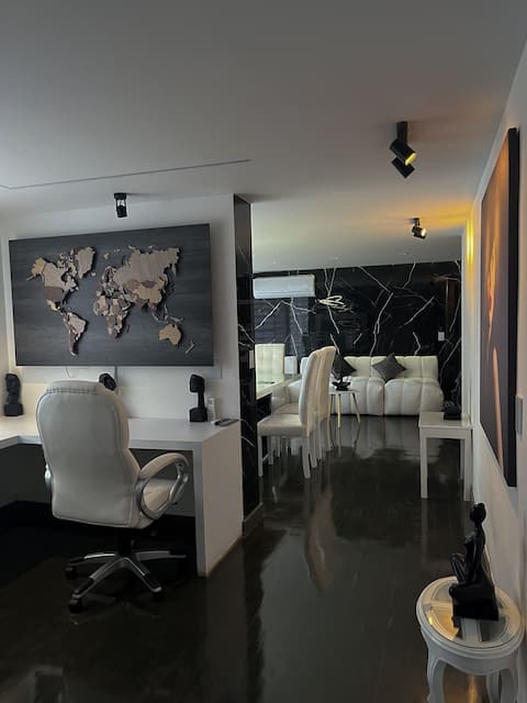 “Luxury Vacation: Book Now!”