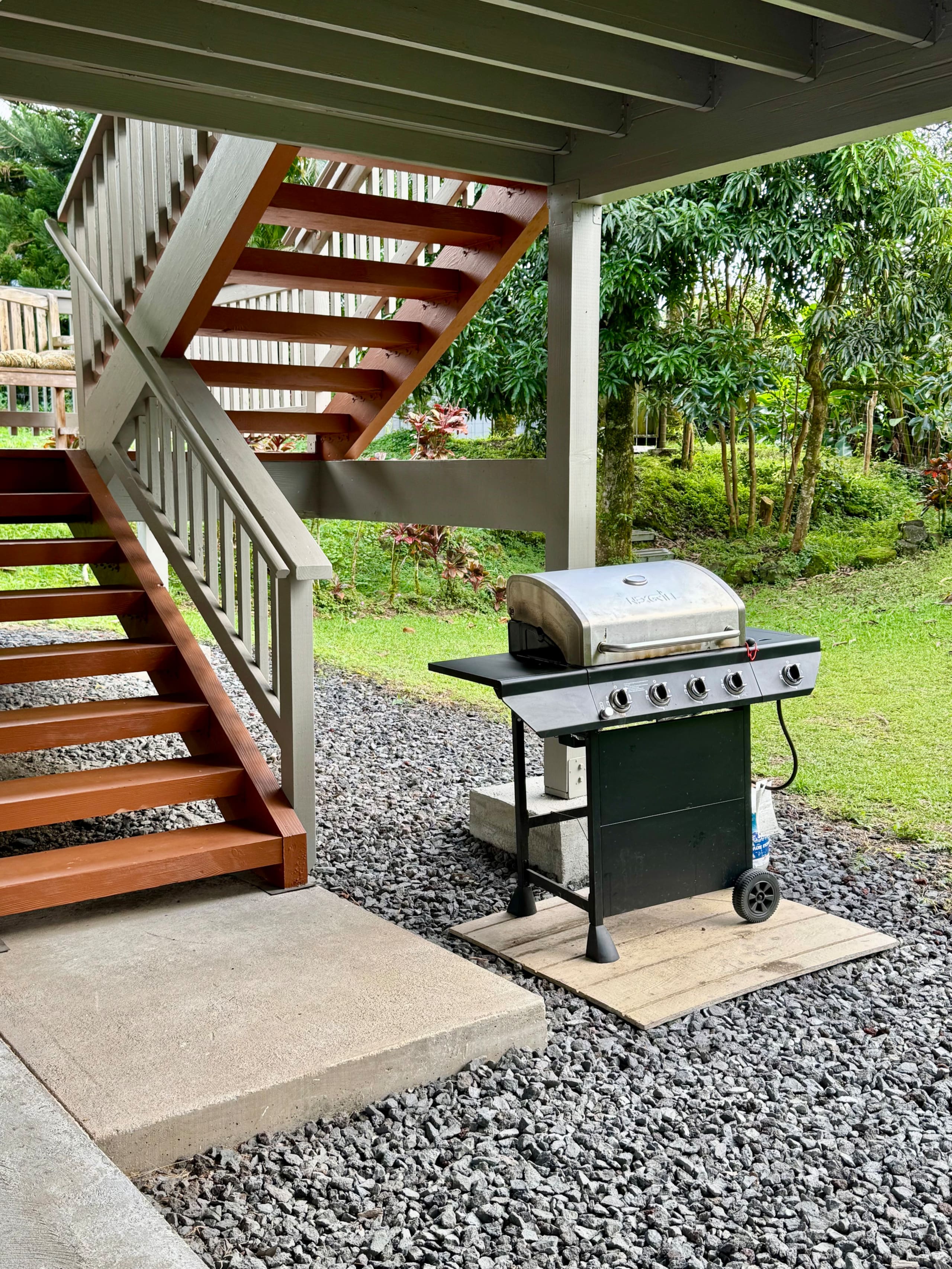 Home in Keaau · ★4.92 · 2 bedrooms · 4 beds · 2 private baths - Image 22