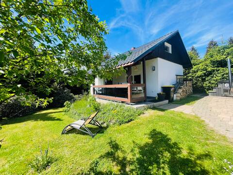 Wellness bungalow "Auszeit" with sauna with garden
