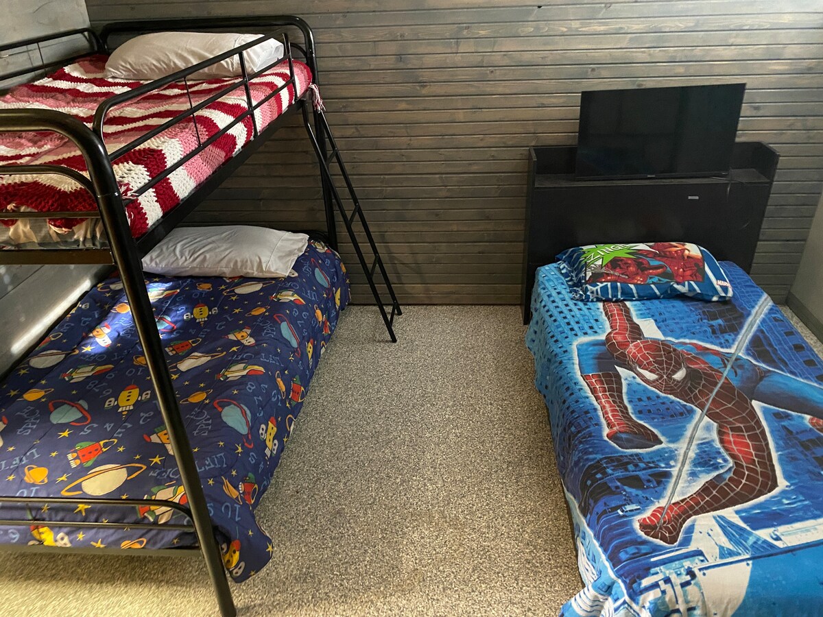 საძინებელი 3