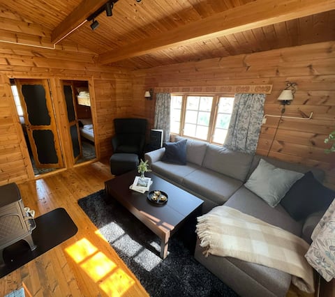 Top performing Airbnb: Beautiful view of Lovatnet in Stryn