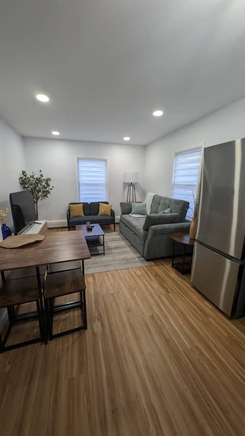 Newly Renovated Cozy Stay