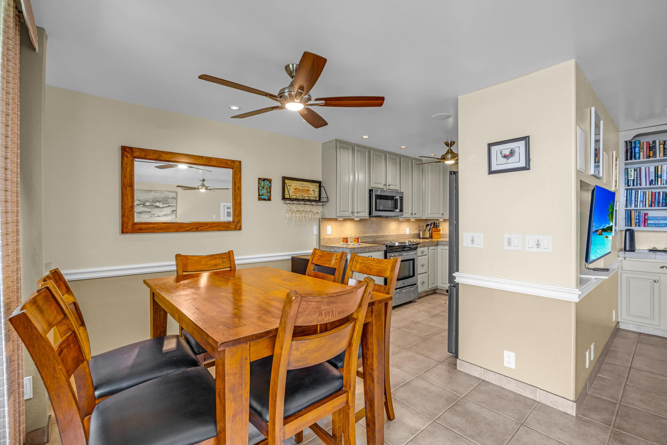 Condo in Kihei · ★4.83 · 2 bedrooms · 3 beds · 1 bath - Image 13