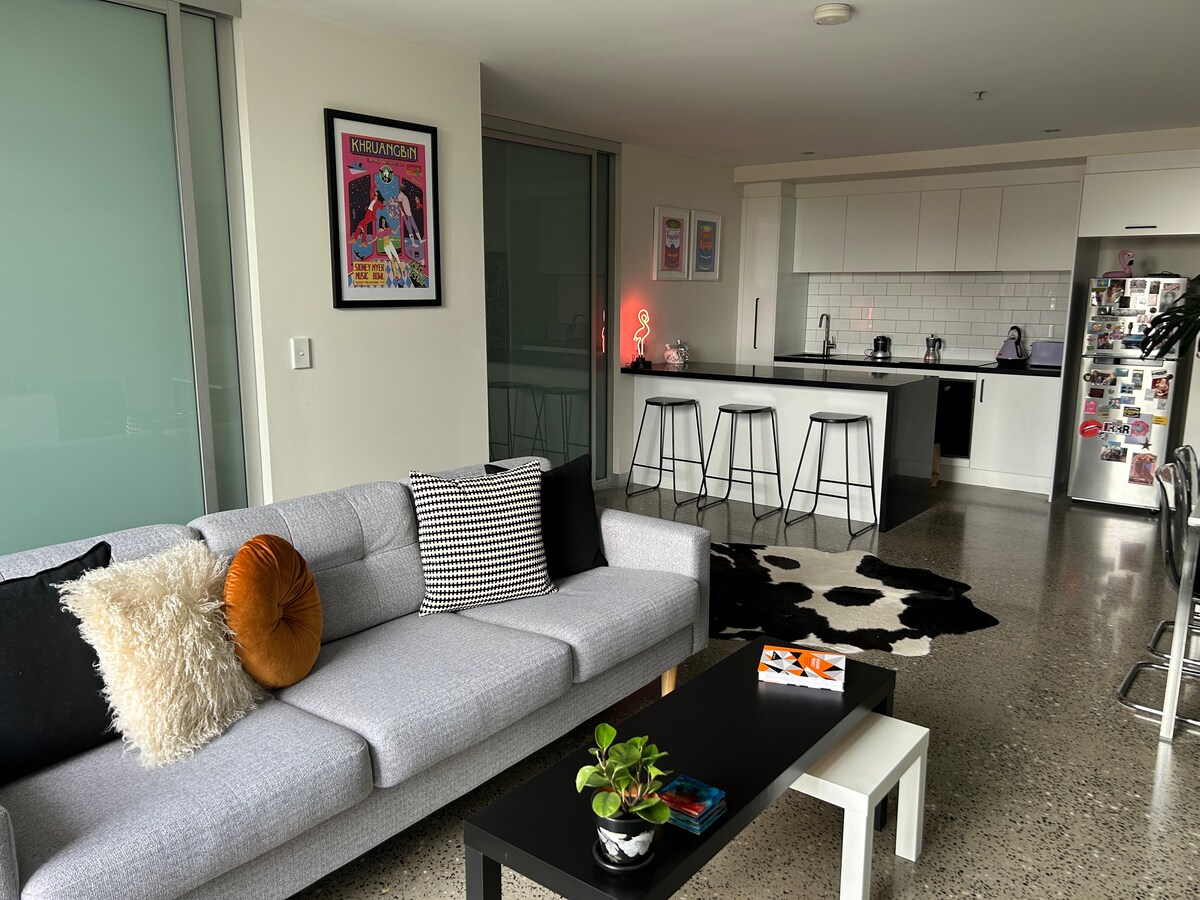Melbourne City Holiday Rentals & Homes - Australia | Airbnb