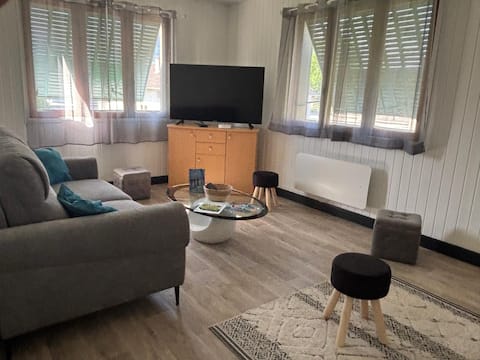 Apartment between slopes and lakes