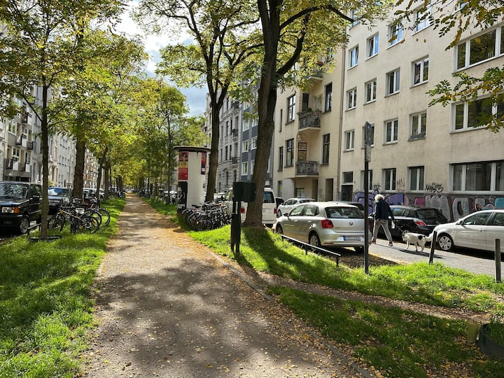 Mitten In Der Südstadt - Cologne