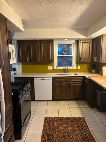 Cozy Colorful Abode gallery image 3