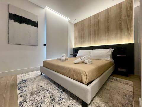 High-end-Luxurious-Old Town-1BR Suite, NEW, Gar4#1