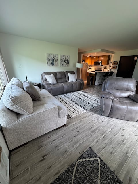 Successful Airbnb property: Ski-in/Out - Unit is on the first floor! in Brian Head