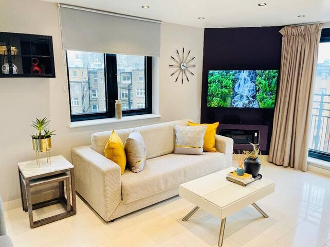 Two bedroom apartment in Cromwell Road – South Ken