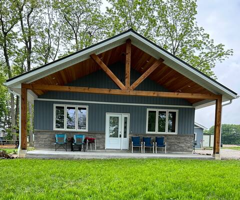 Rose Beach Retreat- birding, beach, relaxation