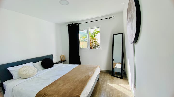 Moon Villa - Sea View Terrace, Solarium, Astronaut - Madeira