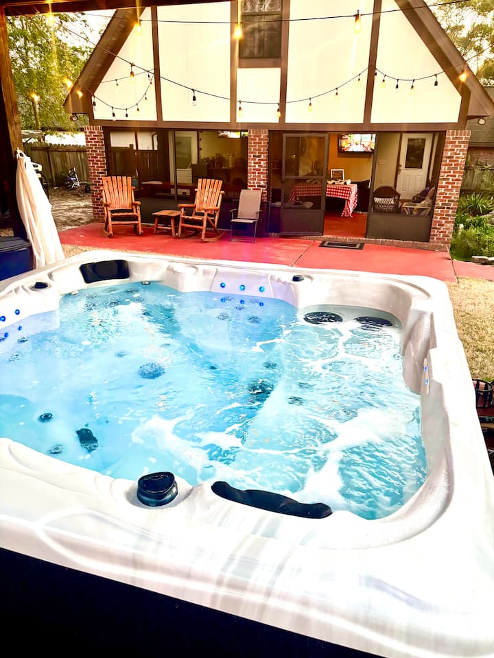 Private Guesthouse • Hot Tub • Fire Pit • Quiet