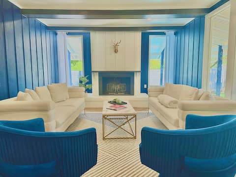 Top performing Airbnb: Chic Ranch Oasis > New Bookings to New Listing in Riverside