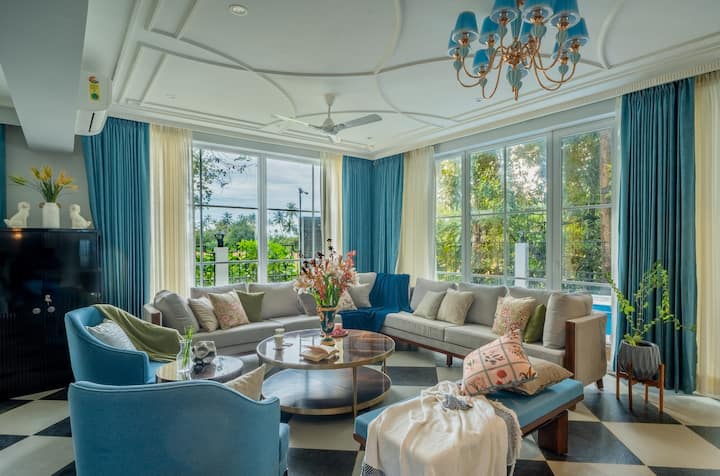 Living room image 9
