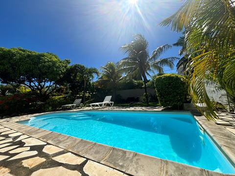 Cosy 2 bedroom villa with pool