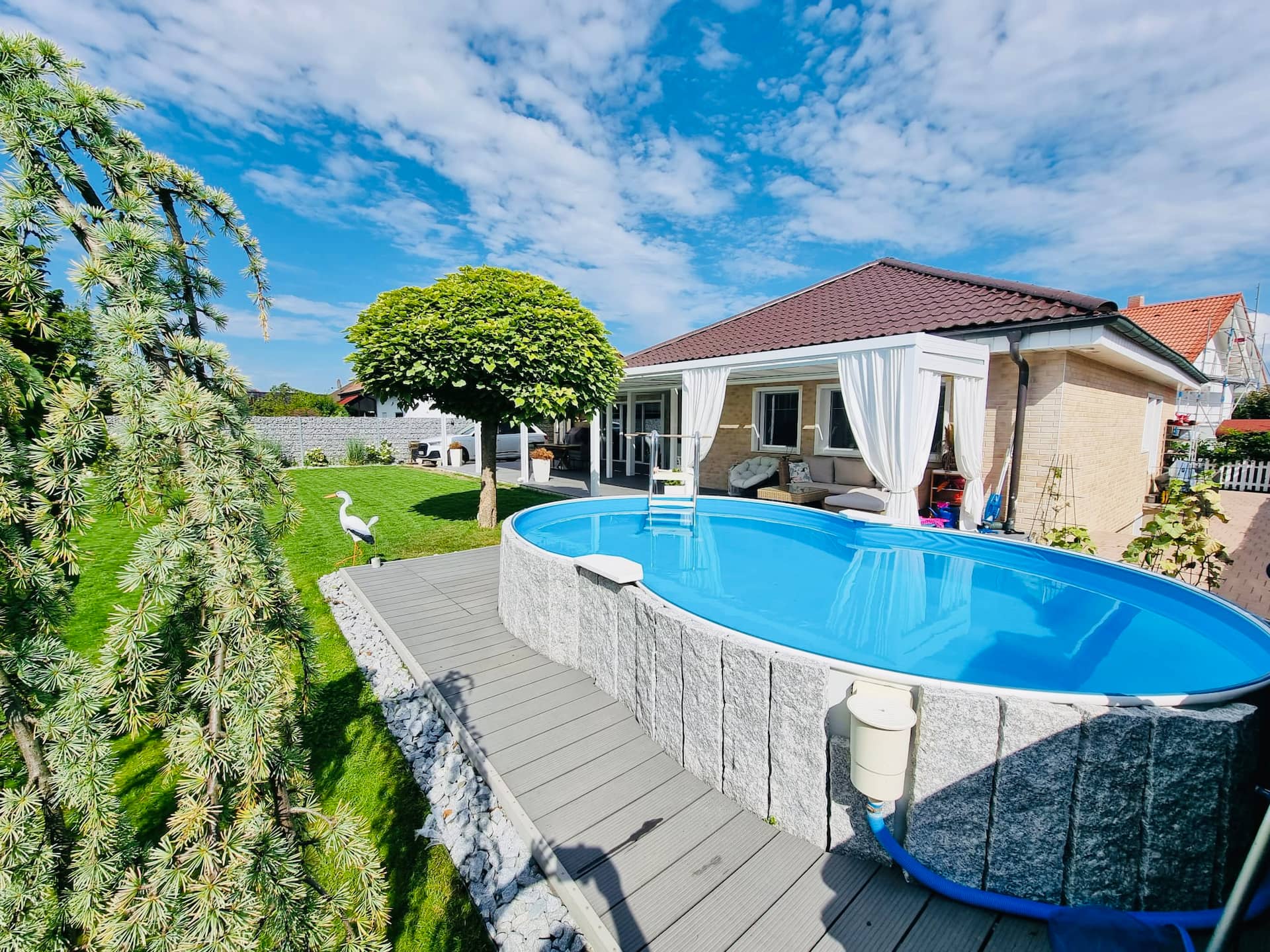 Oasis of calm /garden /sauna/outdoor pool