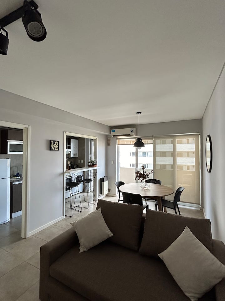 Departamento Con Seguridad 24 Hs. Y Pileta - Córdoba
