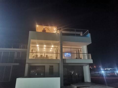 House with beautiful view and beach