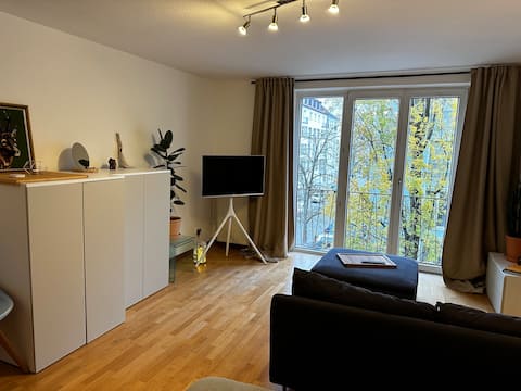 Leistungsstarkes Airbnb: Cozy studio in city center (U2 + private parking) in Josephsplatz