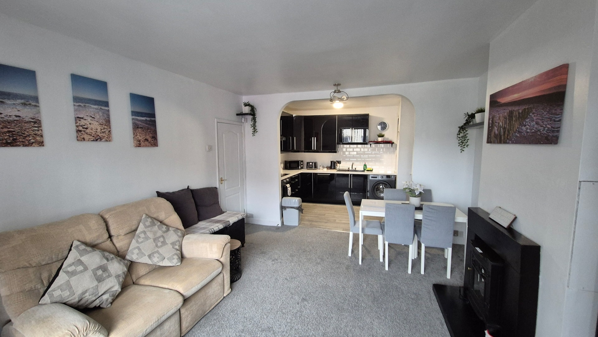 High St , 2 bed slp 6 Seaside flat