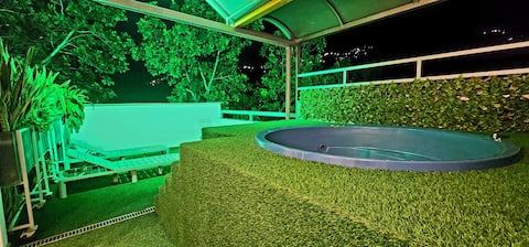 Penthouse loft - Jacuzzi - Terrace - A/C - Headboard