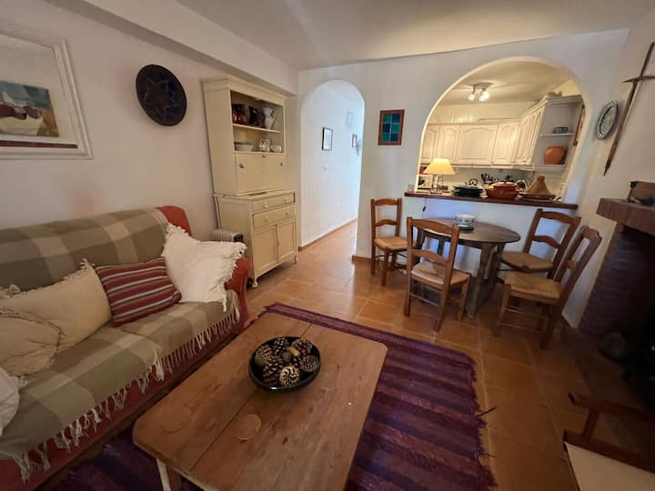 Cosy Village Home With Terrace - Costa Tropical