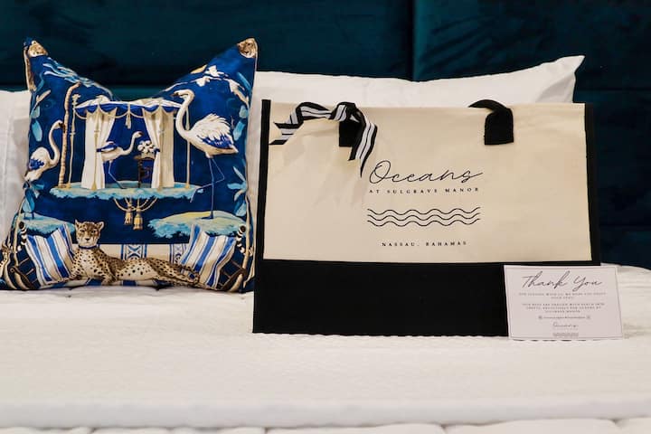 ¡Las bolsas de playa de cortesía habituales en Sulgrave Manor para que nuestros huéspedes las usen y se lleven a casa!