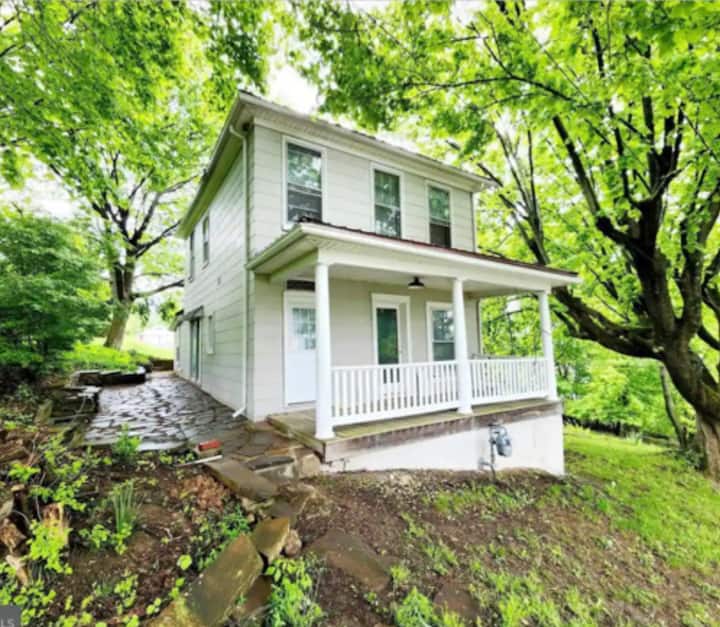 Lucky Lee Street Houses for Rent in Frostburg, Maryland, United