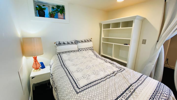 Cómoda cama tamaño queen