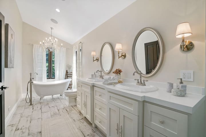 ৎ୭ Luxury Home In Peaceful Bel-Airৎ୭5beds•jacuzzi•