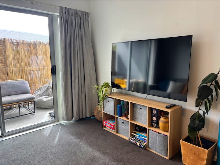 Bright Modern Apartment – Walk To Lake & Town - ワナカ