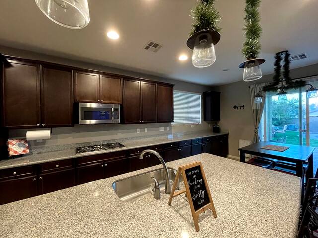 Blackbeards Cove – Luxury, New, Pool, Jacuzzi gallery image 4