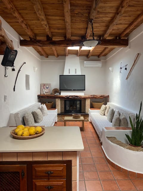 Airbnb con mejor rendimiento: Can Murenu – Traditional farm en Sant Joan De Labritja