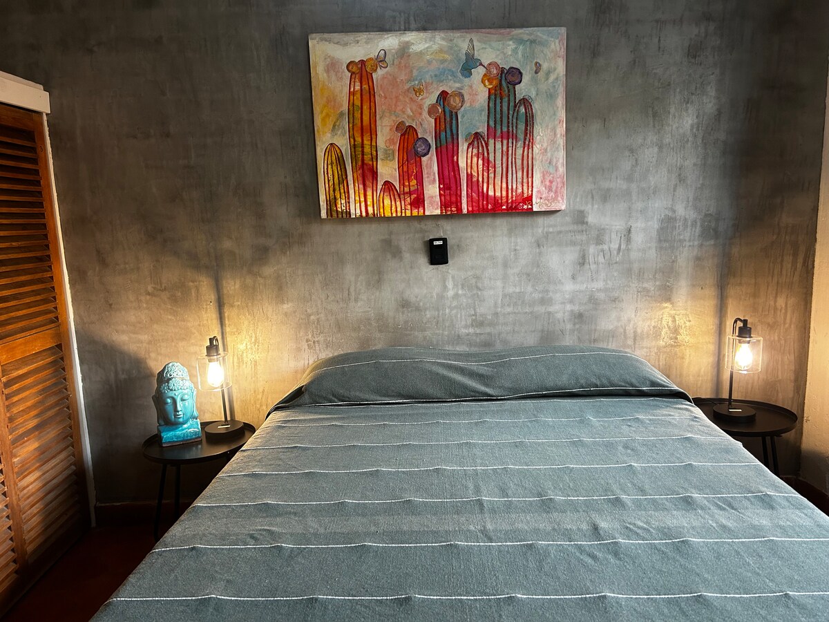 საძინებელი 1