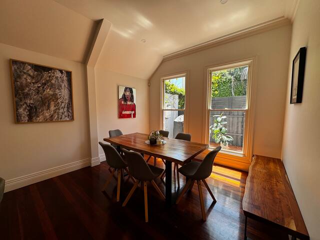 Bright & Spacious Family Home gallery image 5