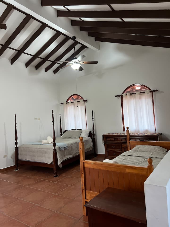 საძინებელი 1