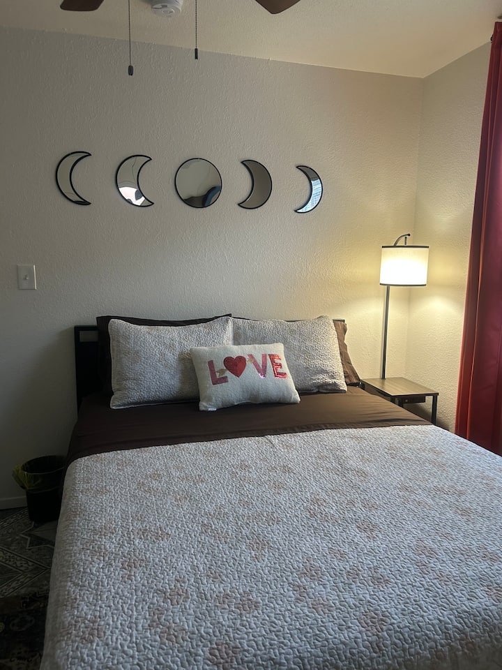 Guest House Unit B - South Gate, CA
