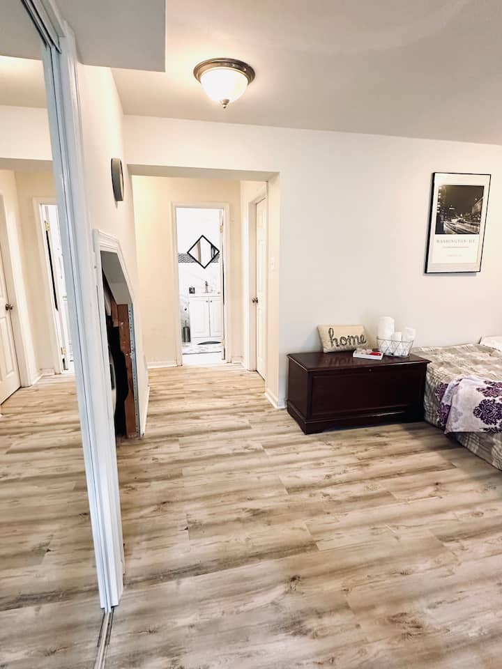 New Cozy Private Studio Basement - Fairfax, VA